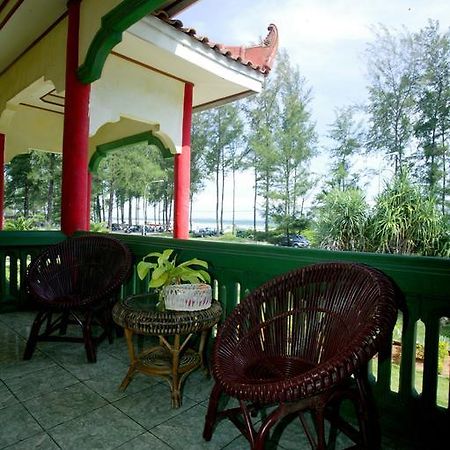Pasir Putih Resort Bengkulu Chambre photo