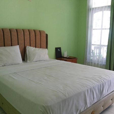 Pasir Putih Resort Bengkulu Extérieur photo