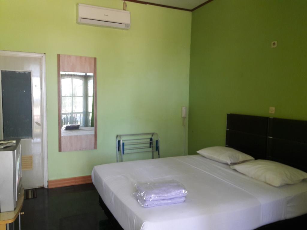 Pasir Putih Resort Bengkulu Extérieur photo
